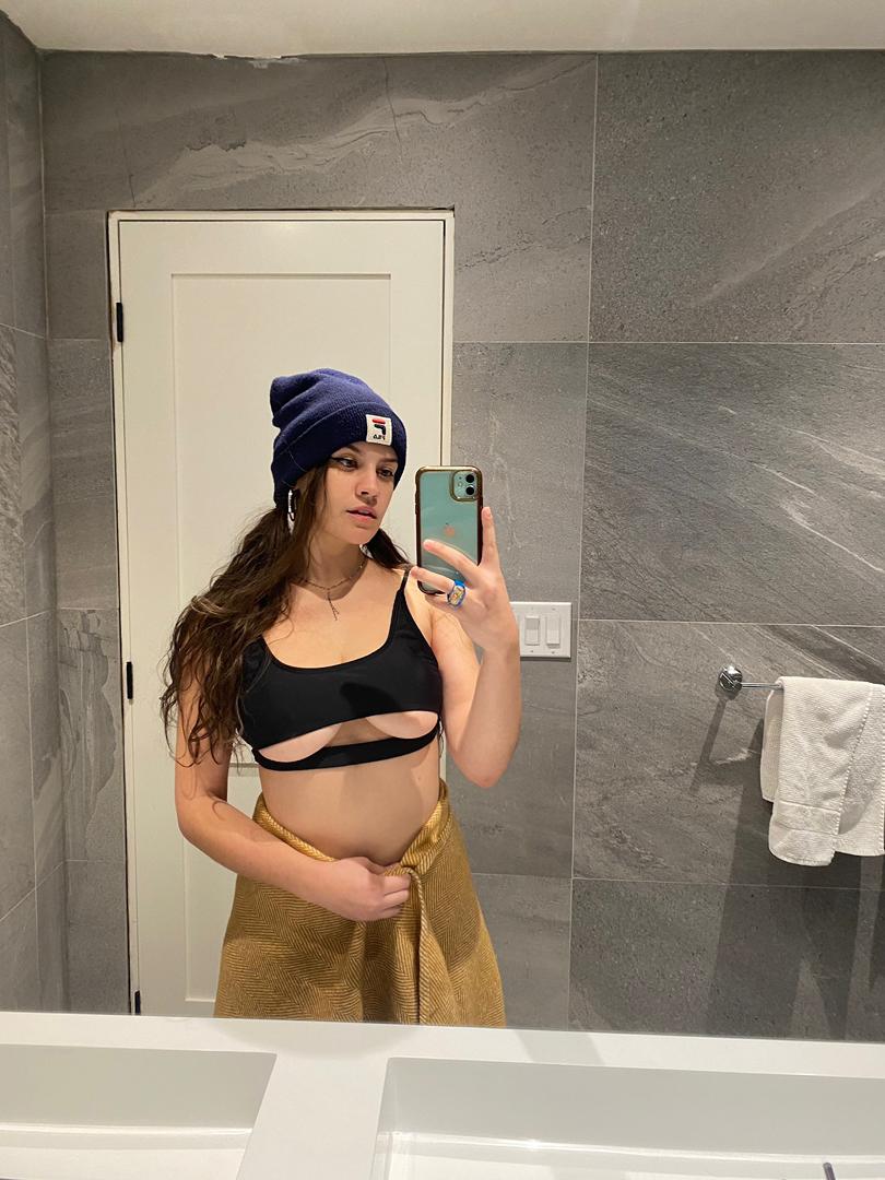 9958659377, Call Girl in Savitri Nagar [24X7] Escorts Service Provider