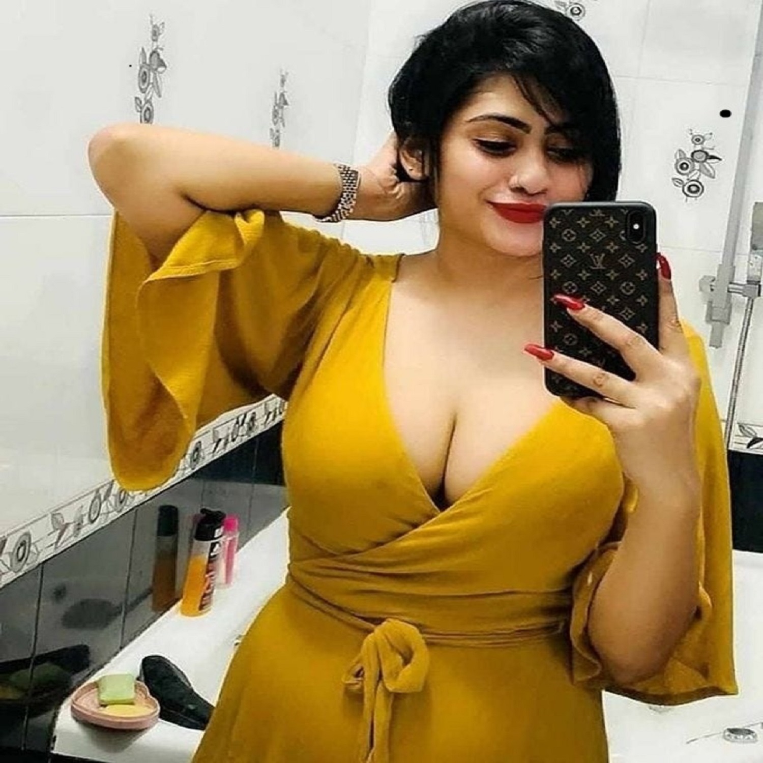 Call Girls in Majnu-ka-tilla ((9711147426)) Escort Service Delhi Ncr