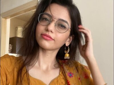Cute-Simple-Girl-Pic