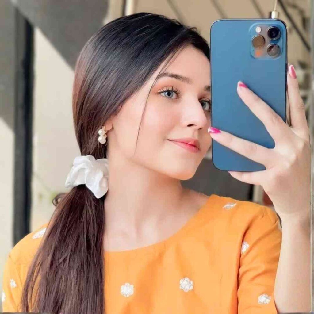 Agra Top model 𝟵𝟯𝟬𝟰𝟲𝟭𝟱𝟭𝟮𝟳 college call girl service available in