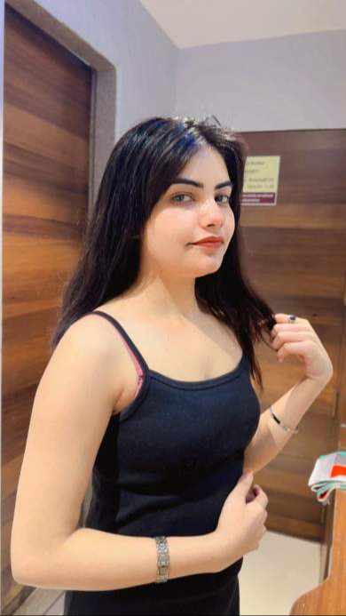 Bhopal Top model 𝟵𝟯𝟬𝟰𝟲𝟭𝟱𝟭𝟮𝟳 college call girl service available in