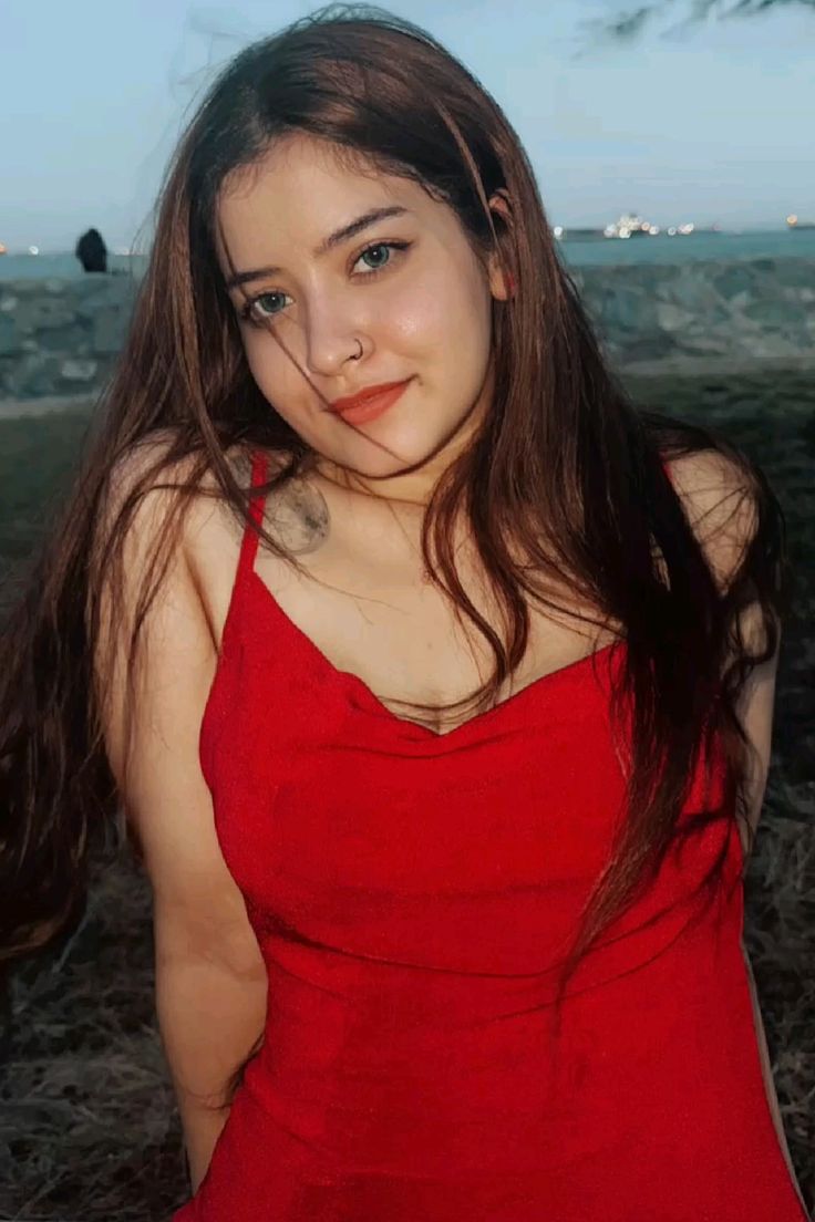 Call Girls in Sarojini Nagar—>(( 𝟵𝟲𝟰𝟯𝟵𝟬𝟬𝟬𝟭𝟴 ))—>Delhi NCR